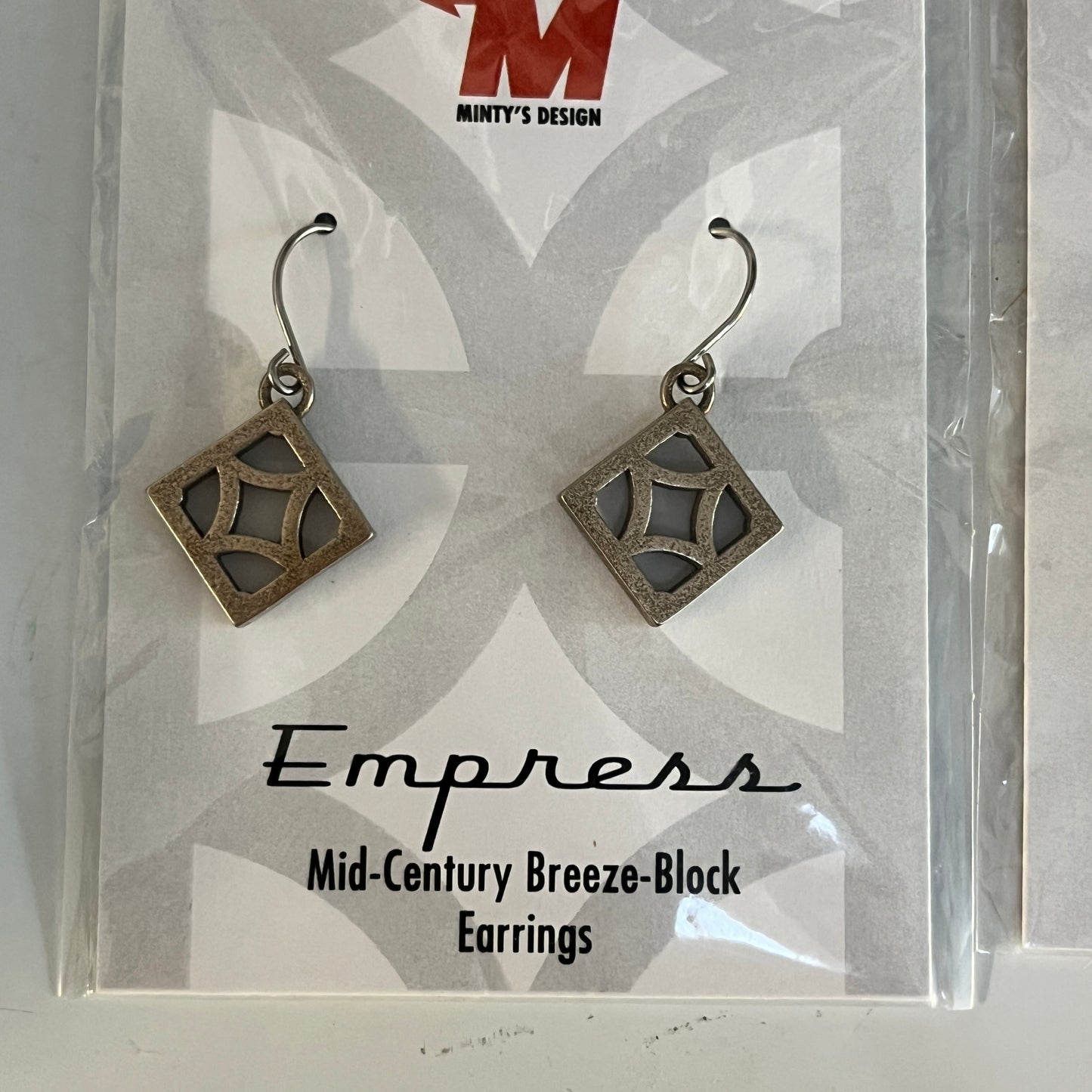Steel Empress earrings - Minty's Design