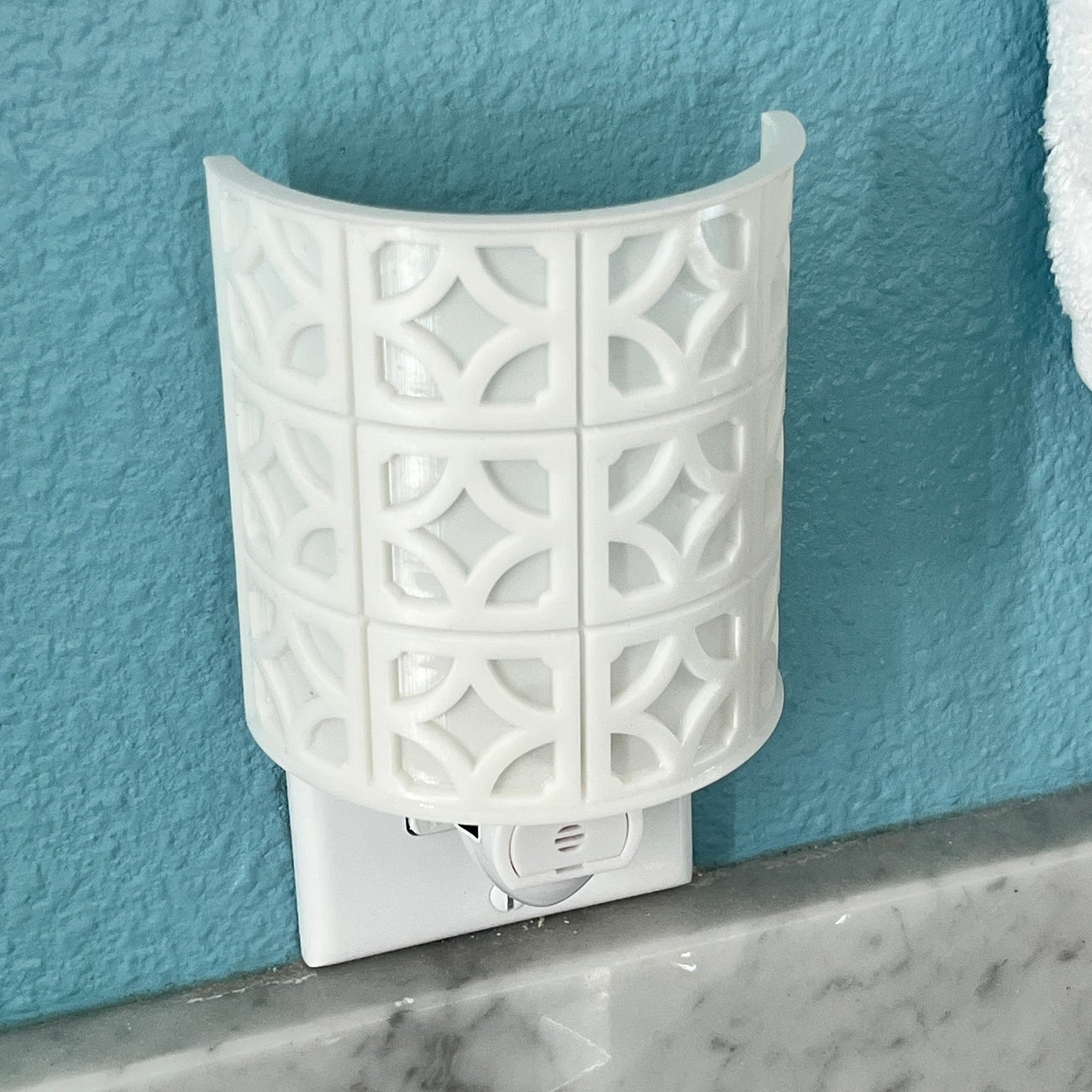 "Empress Arc" Night Light